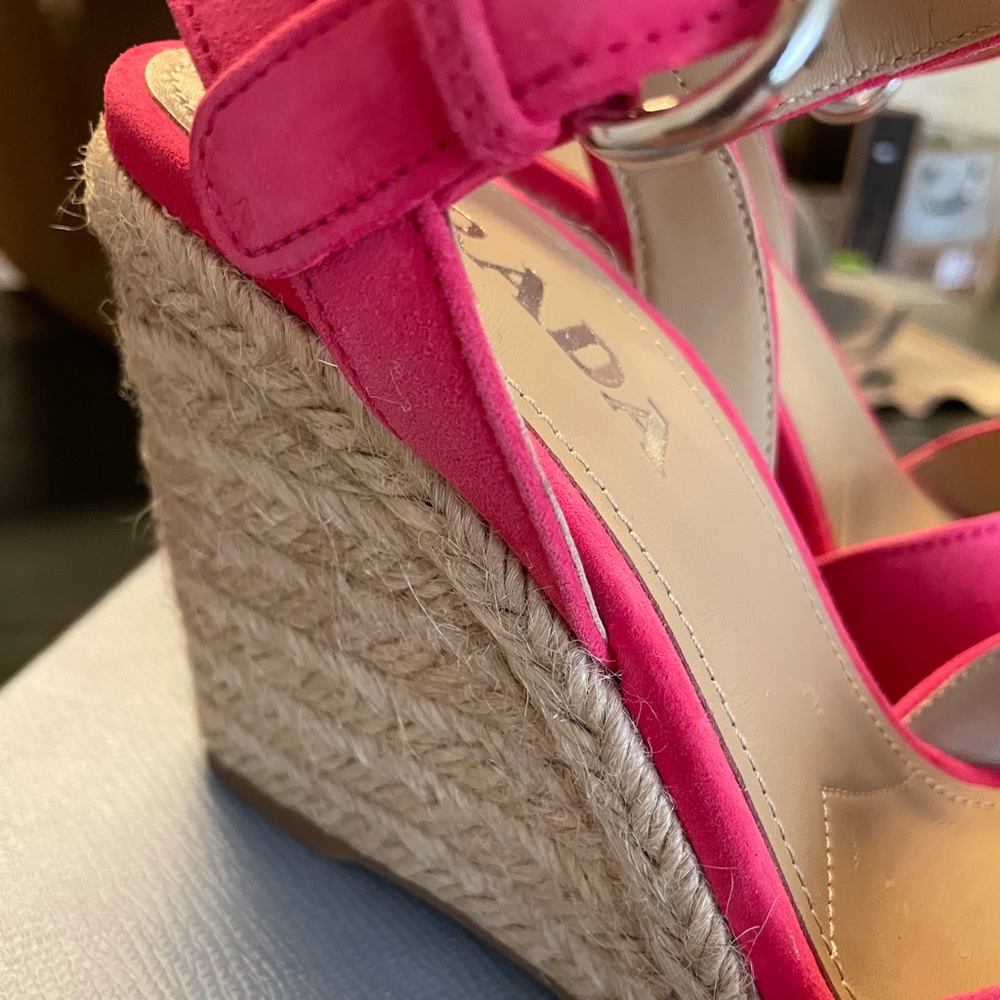 authentic Prada shoes - Picture 2 of 8
